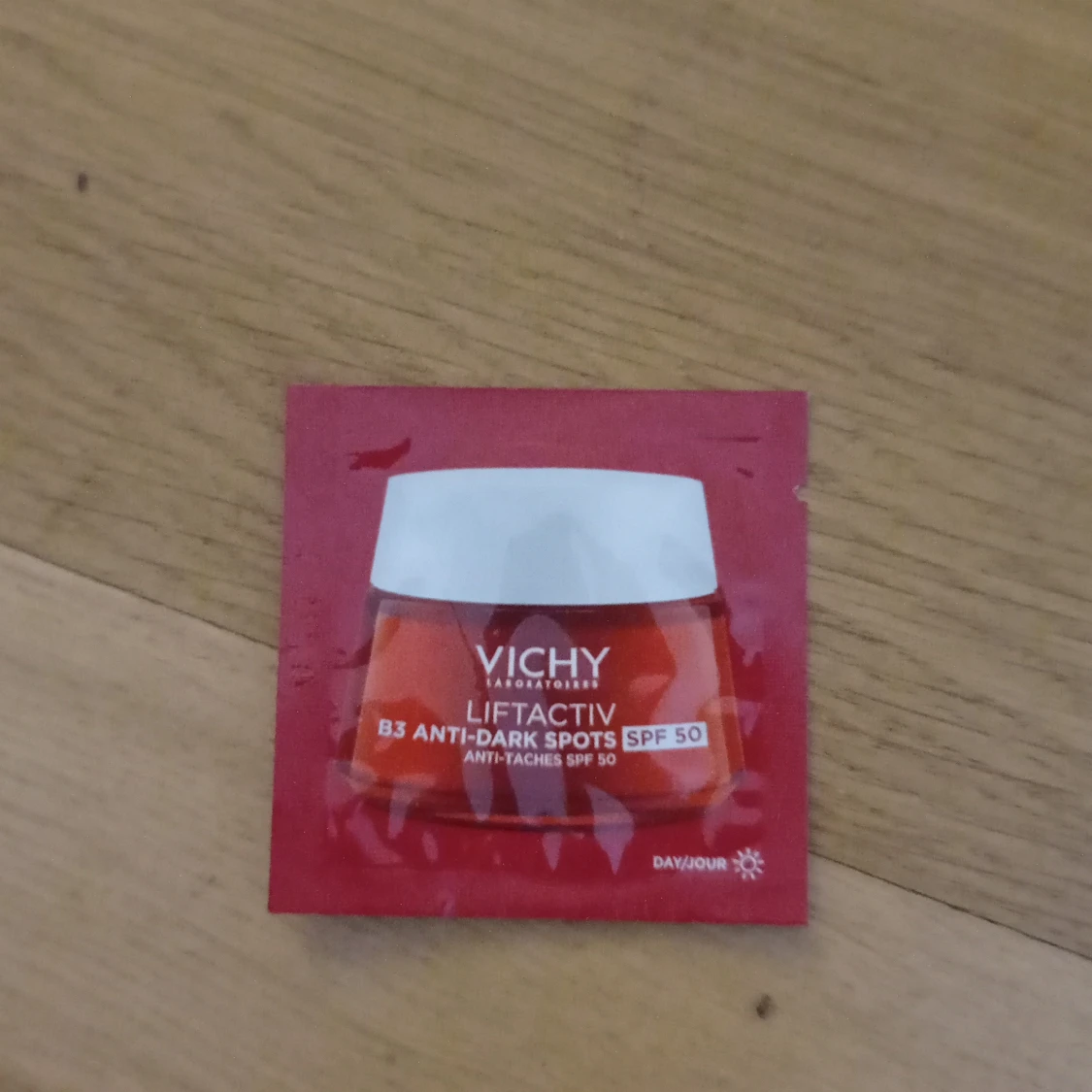 Ansiktskräm från Cetaphil, CeraVe & Vichy - 1