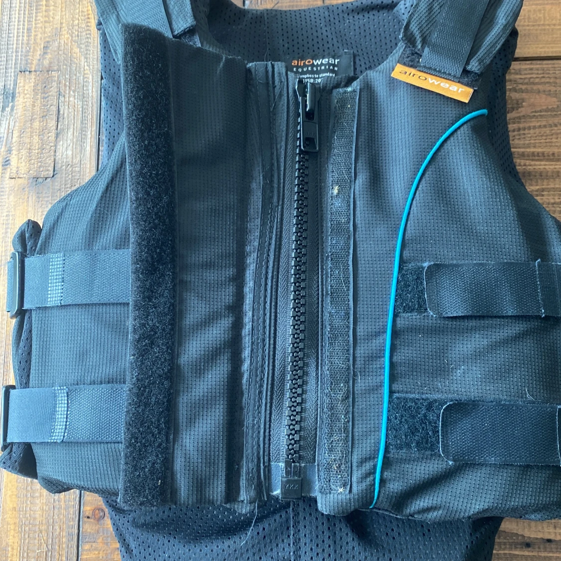 Svart säkerhetsväst från Airowear - 4