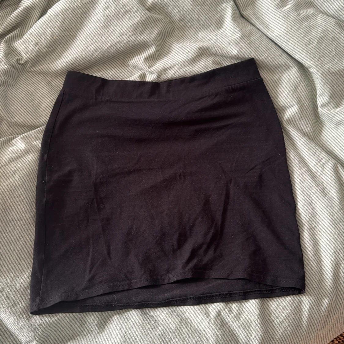 Svart mink kjol från H&M 