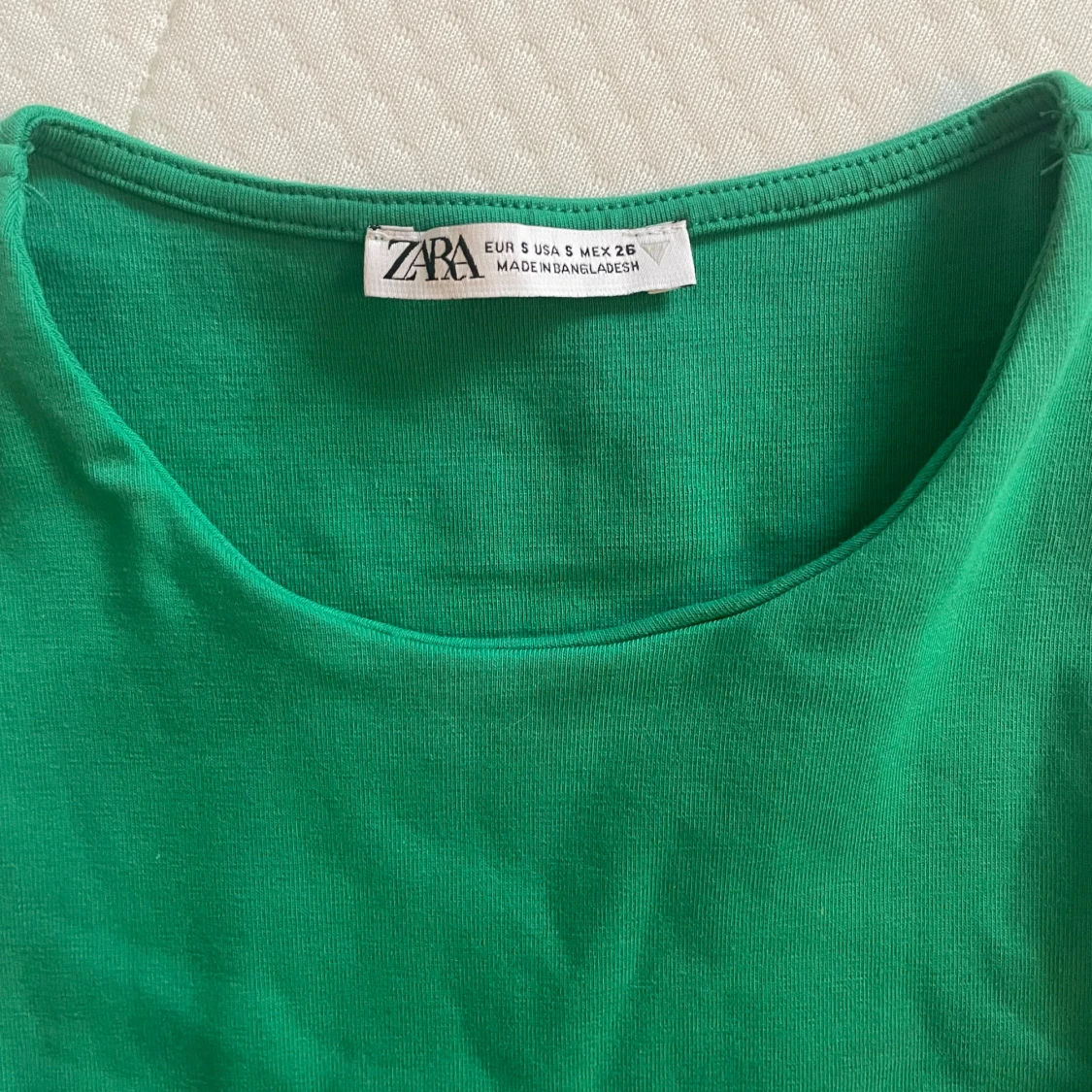 grön kort zara klänning  - 3