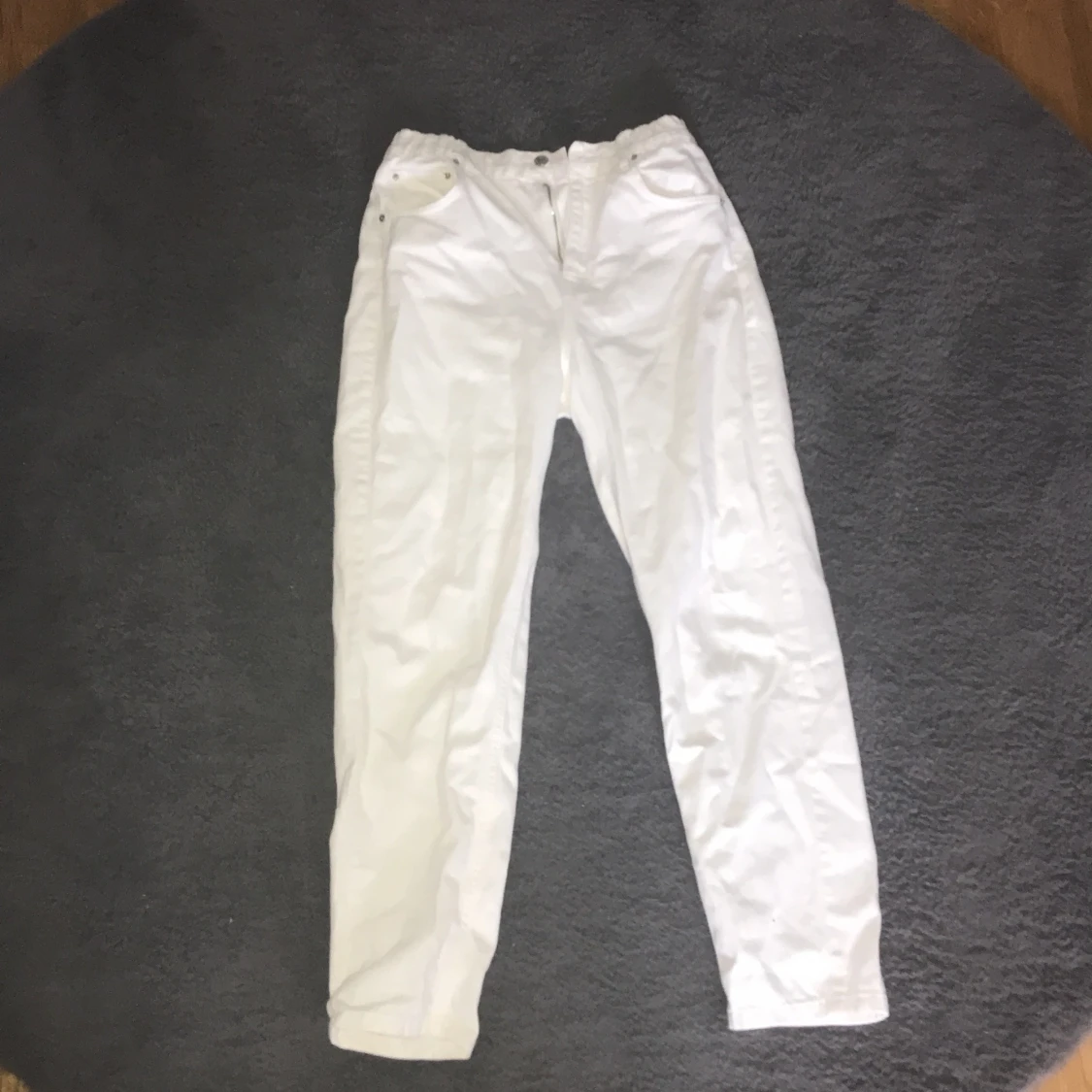 Vita straight jeans med normal passform