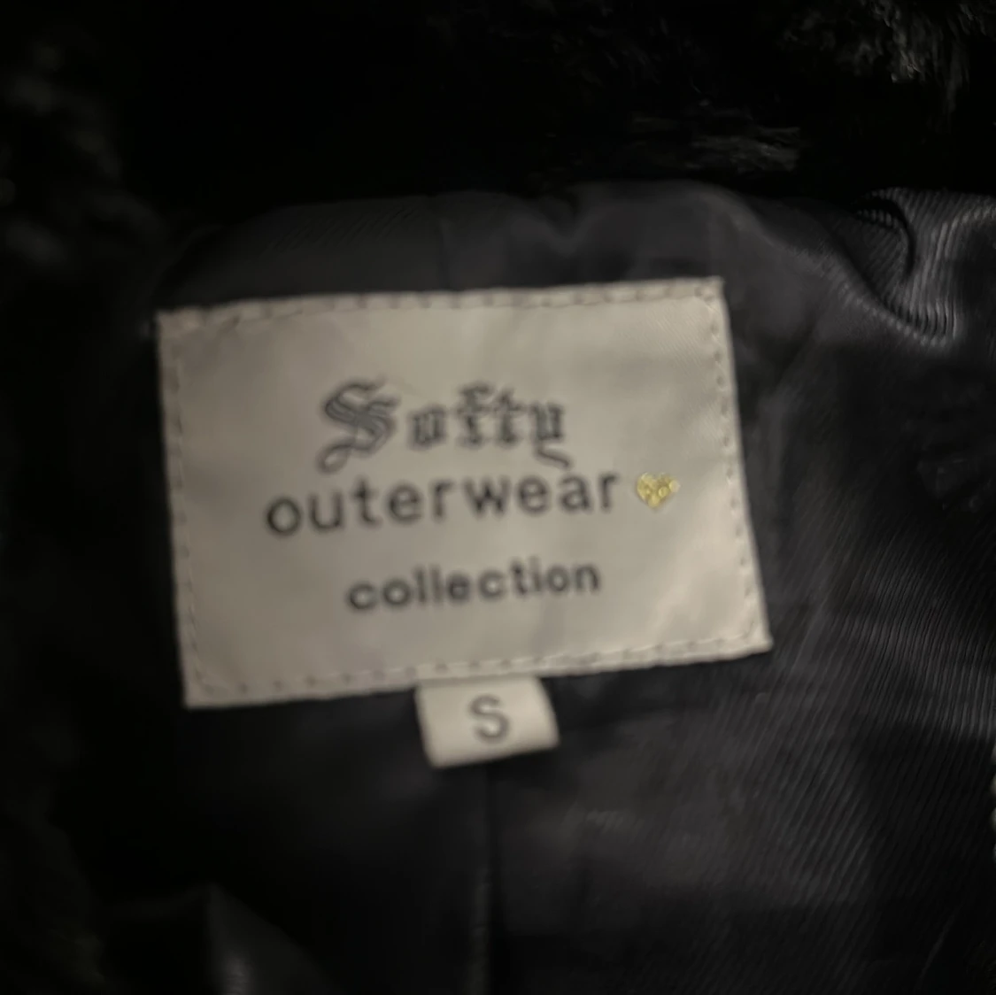 Svart pälsjacka från Softy, stl S - 3