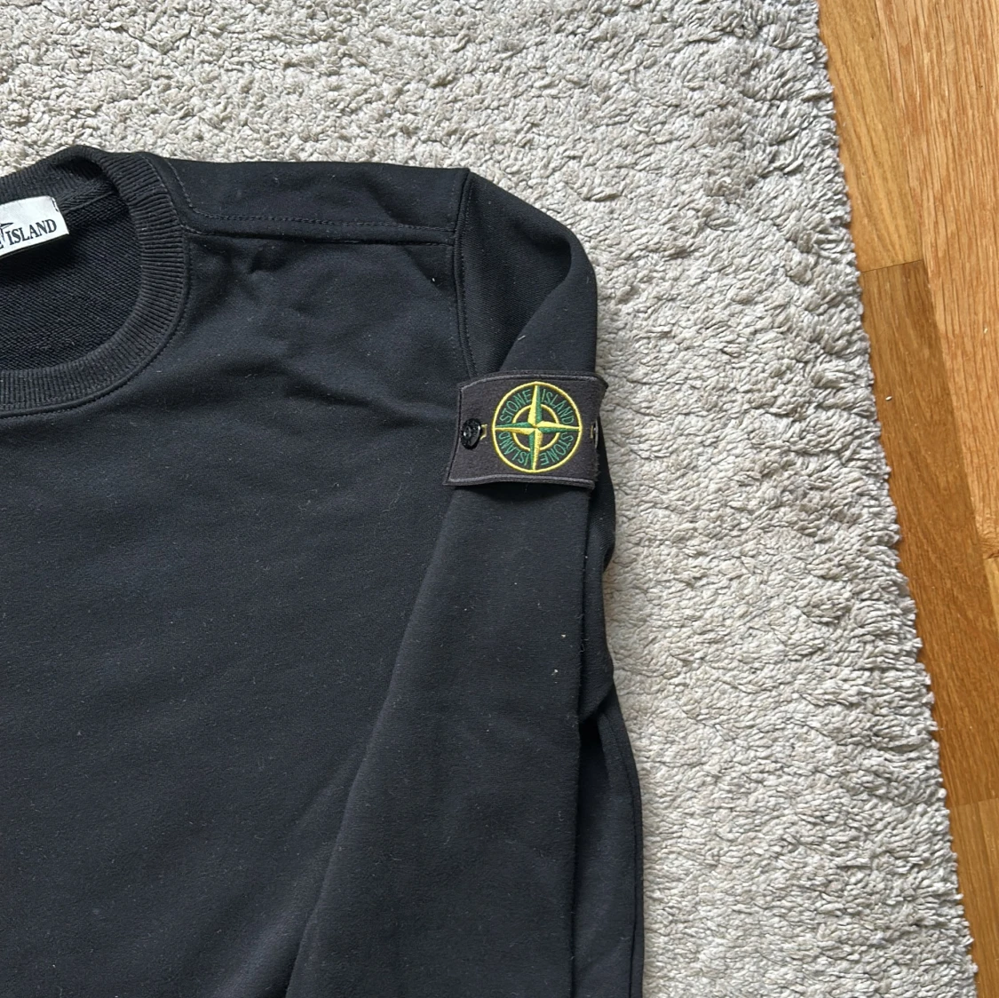 Svart sweatshirt från Stone Island - 2