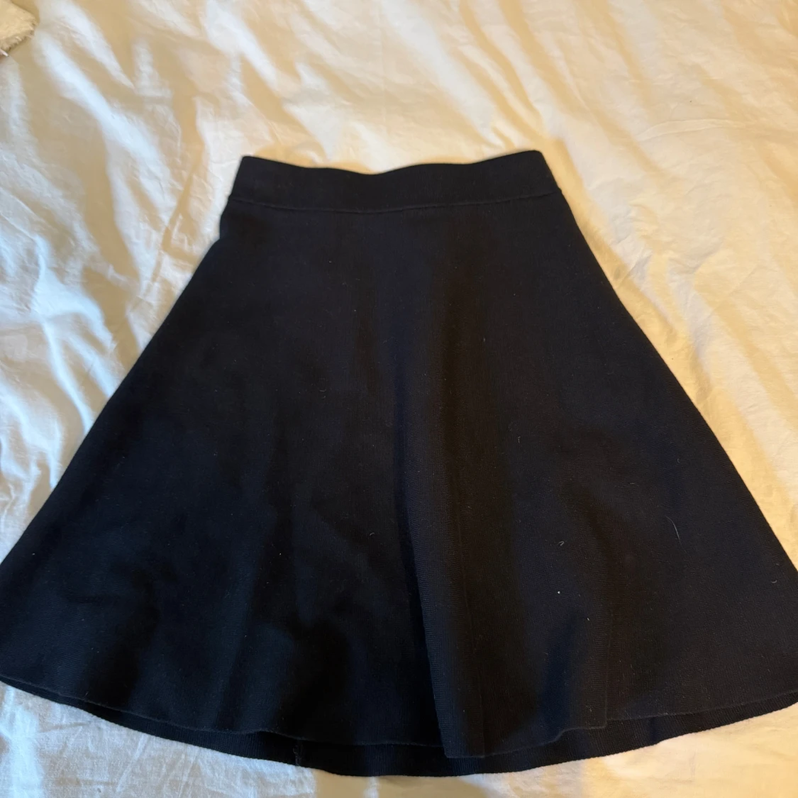 Svart A-linjeformad kortkjol - 1