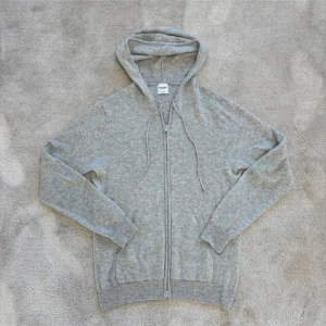 John Henric tröja och dondup jeans - Grå John Henric tröja och dondup jeans