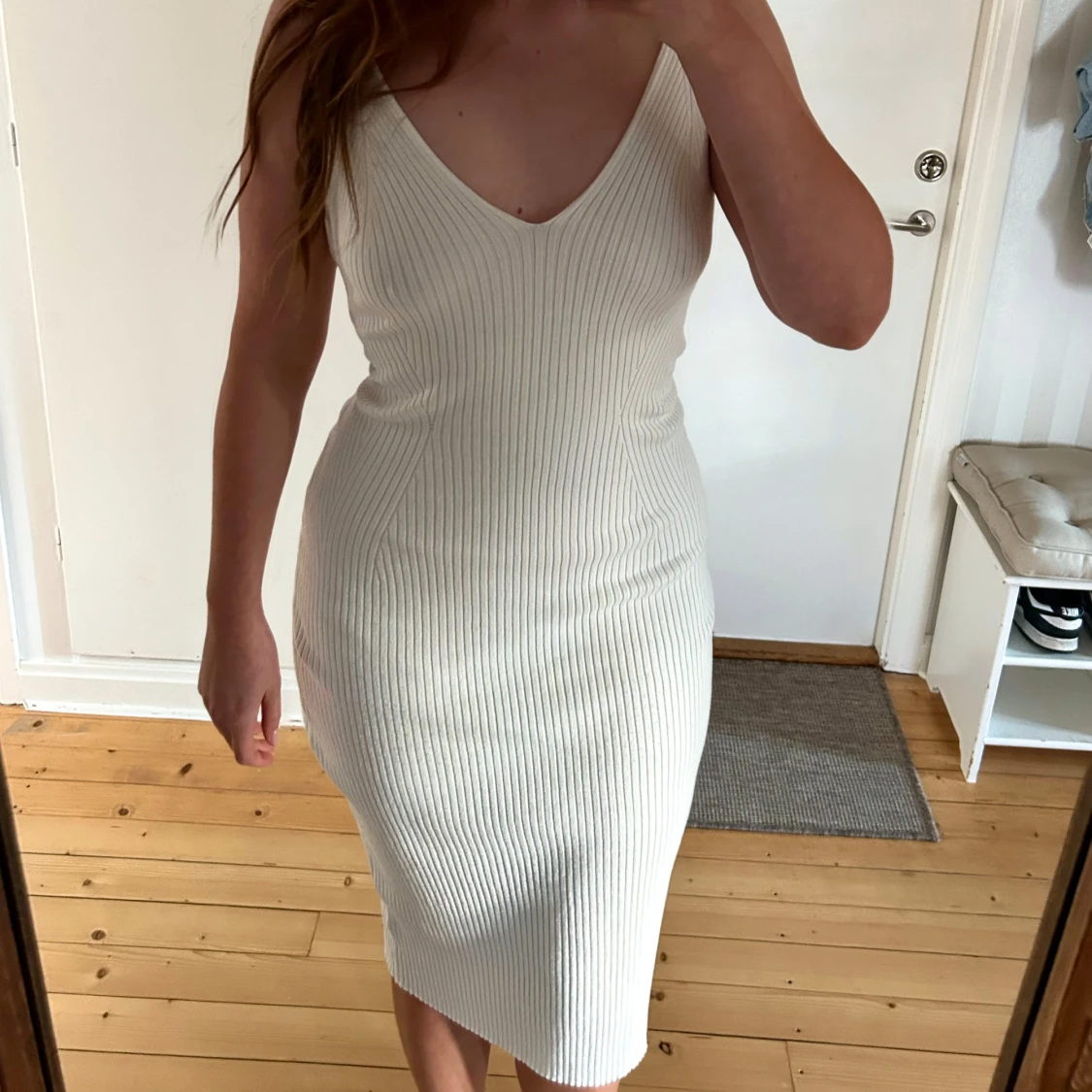 Vit stickad klänning - H&M