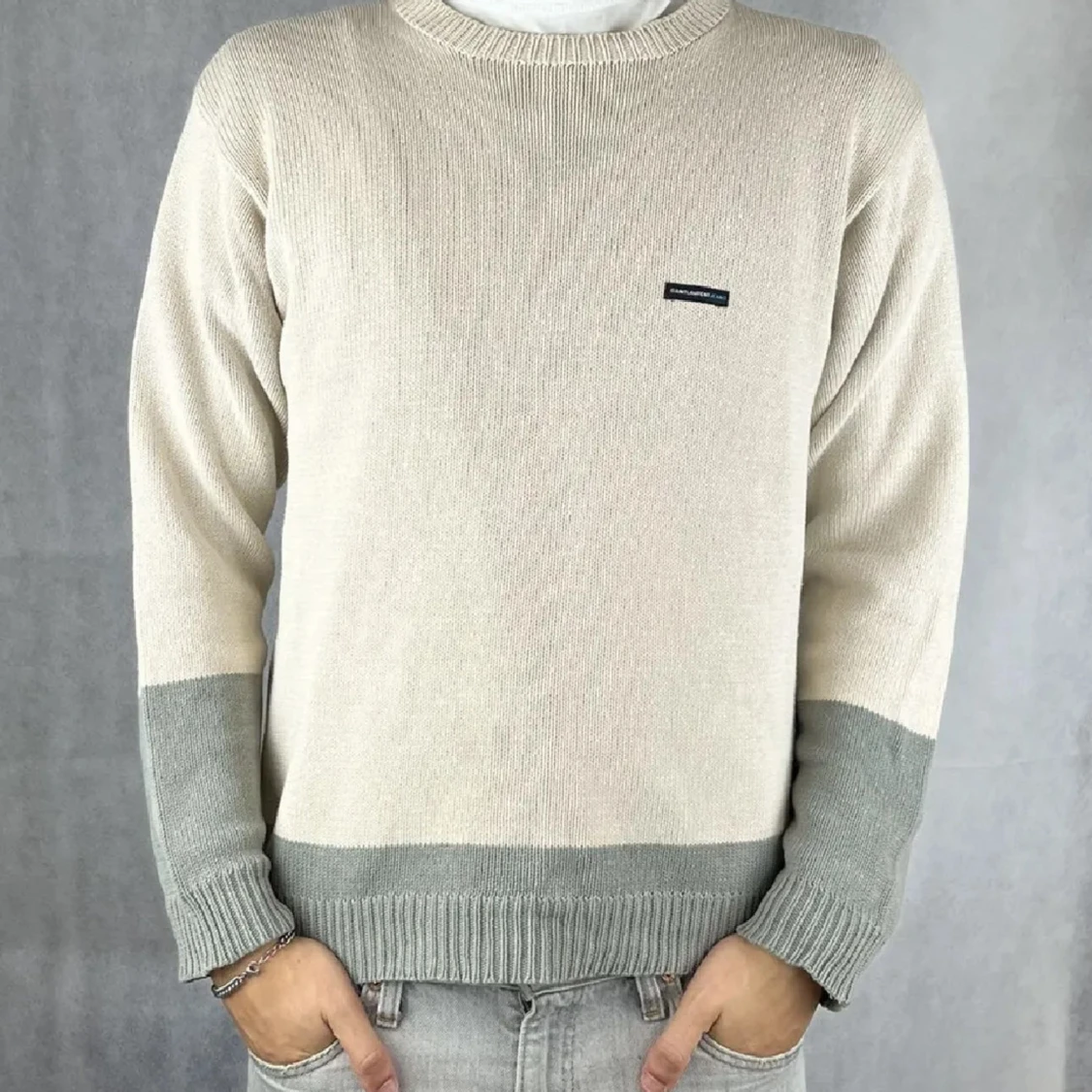 Beige stickad tröja från ysl 