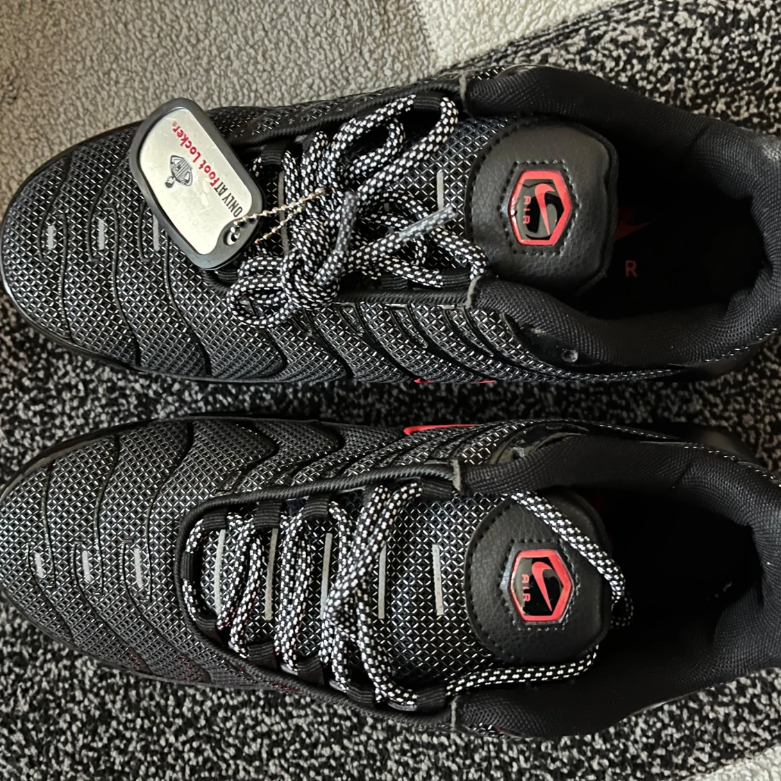 Svarta Nike Air Max Plus tn - 2