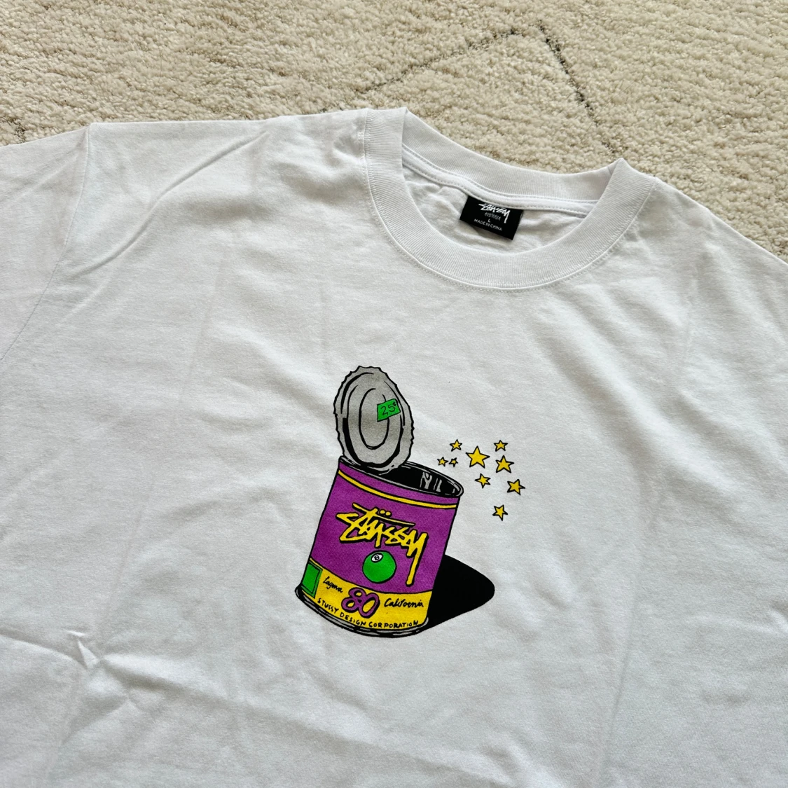 Vit t-shirt med Stüssy tryck - 1