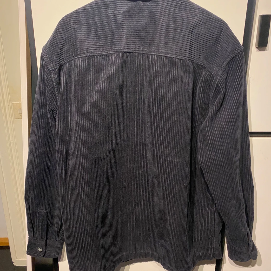 Grå manchester overshirt från H&M - 1