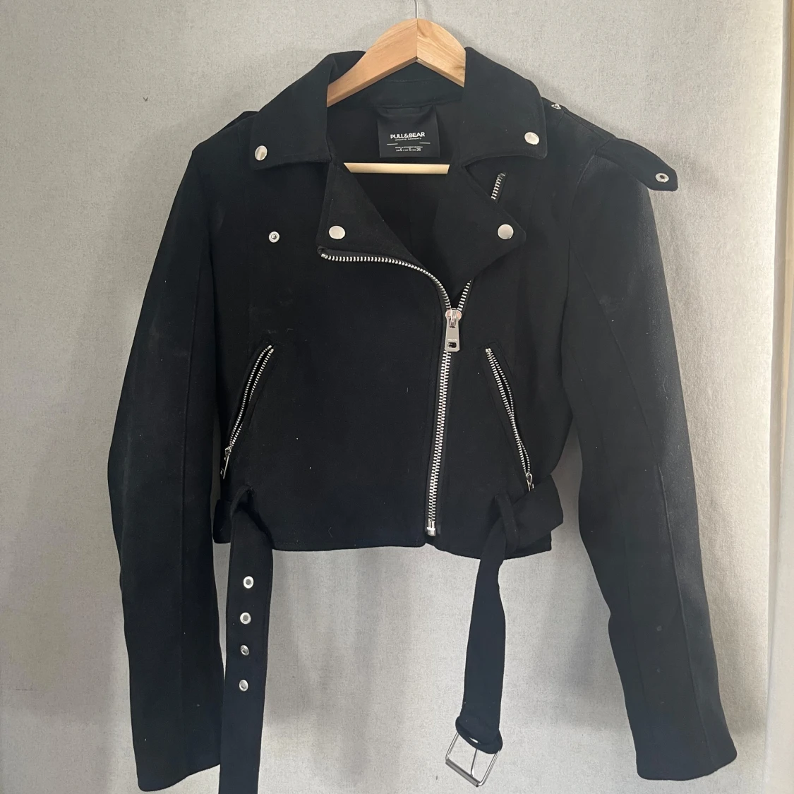 Svart skinnjacka från Pull&Bear