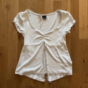 Gina tricot topp - Jätte cute topp från gina 😇😇