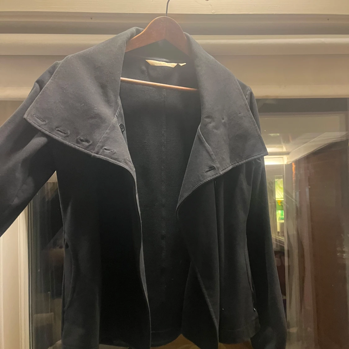 Svart trenchcoat från Tom Tailor - 1