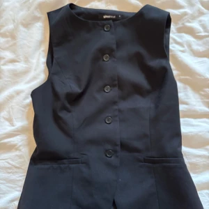 Kavajtoop - Superfin kavajtopp från Gina Tricot, helt oanvänd!💕 Nypris: 460 kr