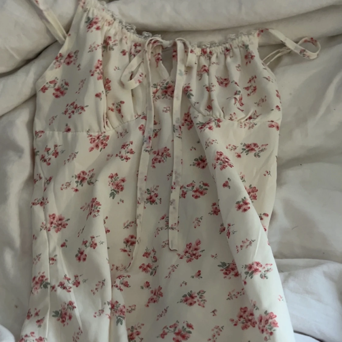 Blommig sommarklänning från SHEIN