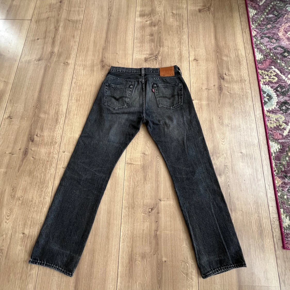 Levi's 501 svarta jeans W30 L30 - 1