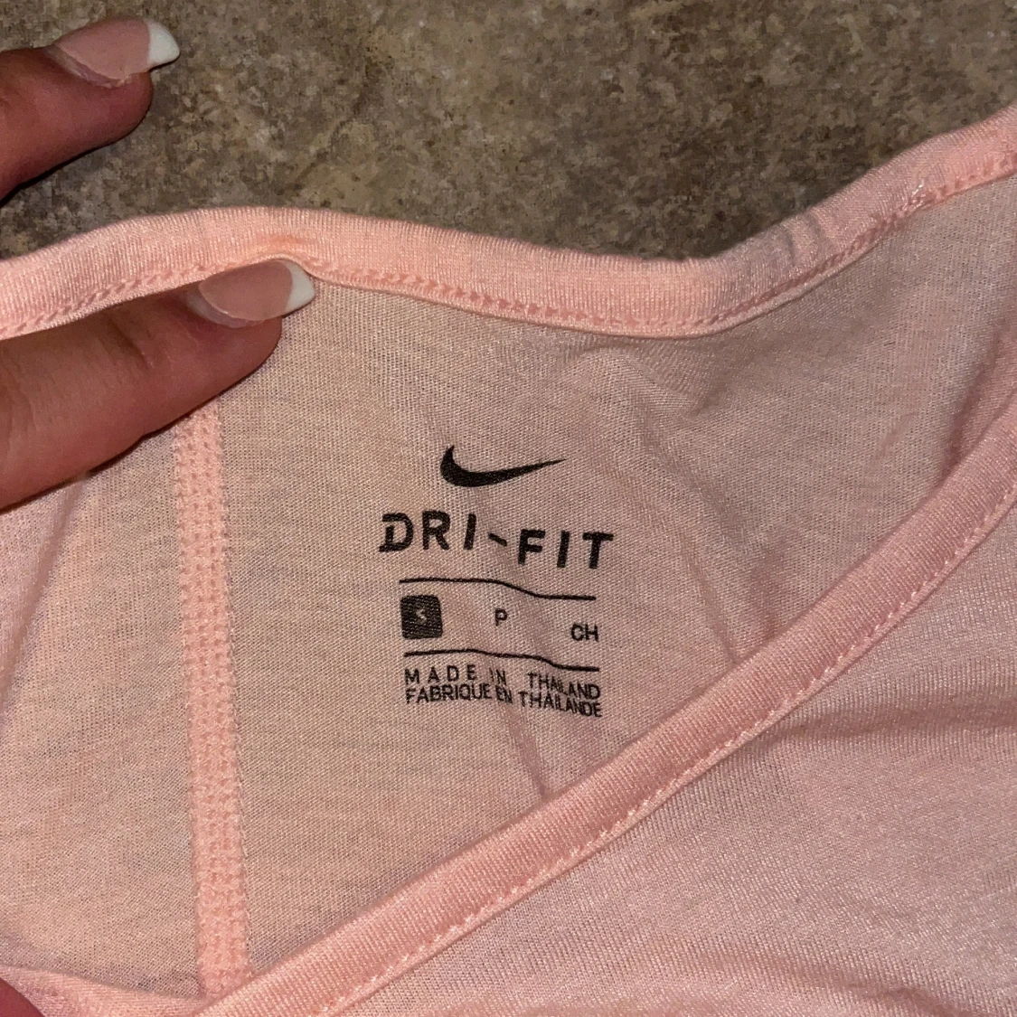 Nike Dri-Fit ljusrosa långärmad tröja - 1