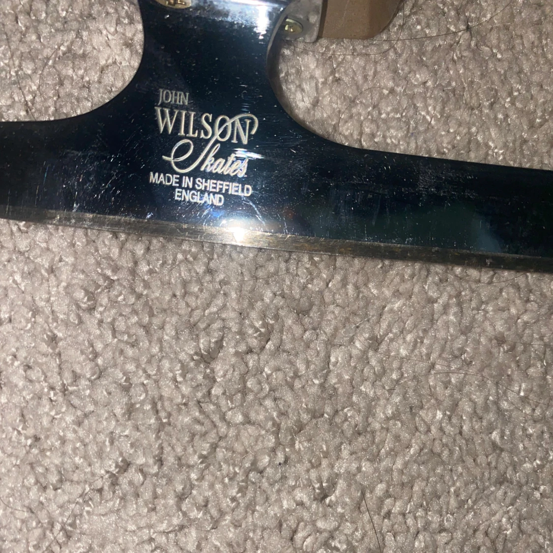 Vita konståkningsskridskor från Edea - 2