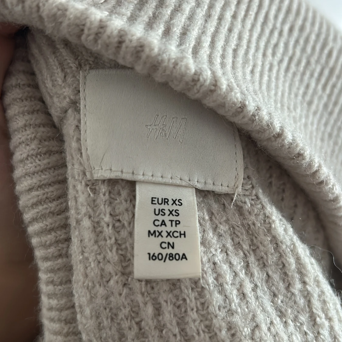 Stickad tröja  - 2