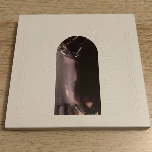 Taemin - Never Gonna Dance Again Act 2 - SHINee Taemin. CDn aldrig spelad