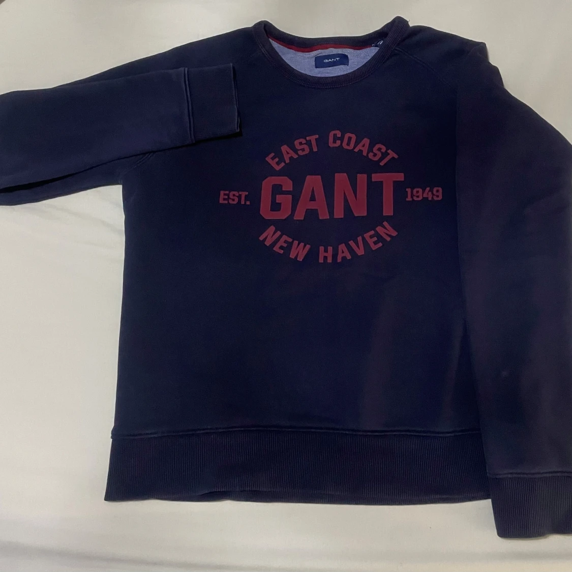 Mörkblå sweatshirt från Gant