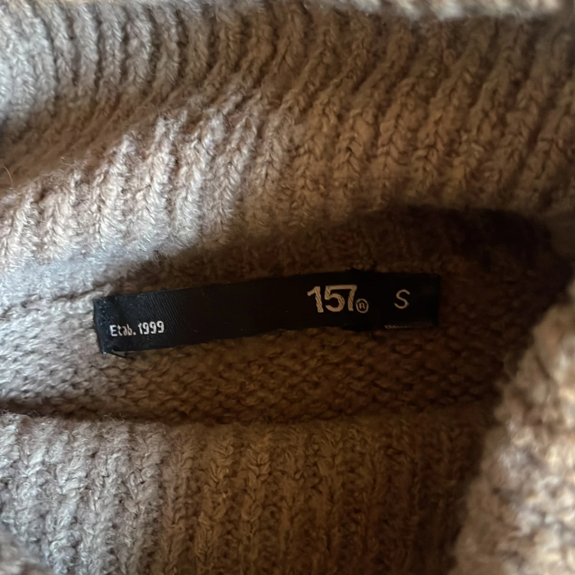 Beige stickad polotröja från 157 - 1