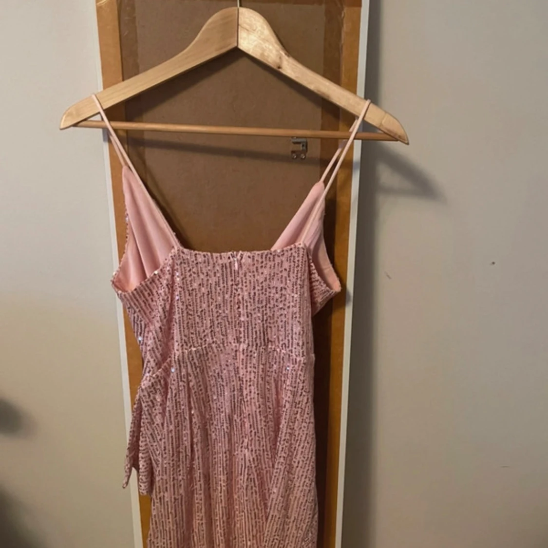 Rosa glittrig festklänning - 3