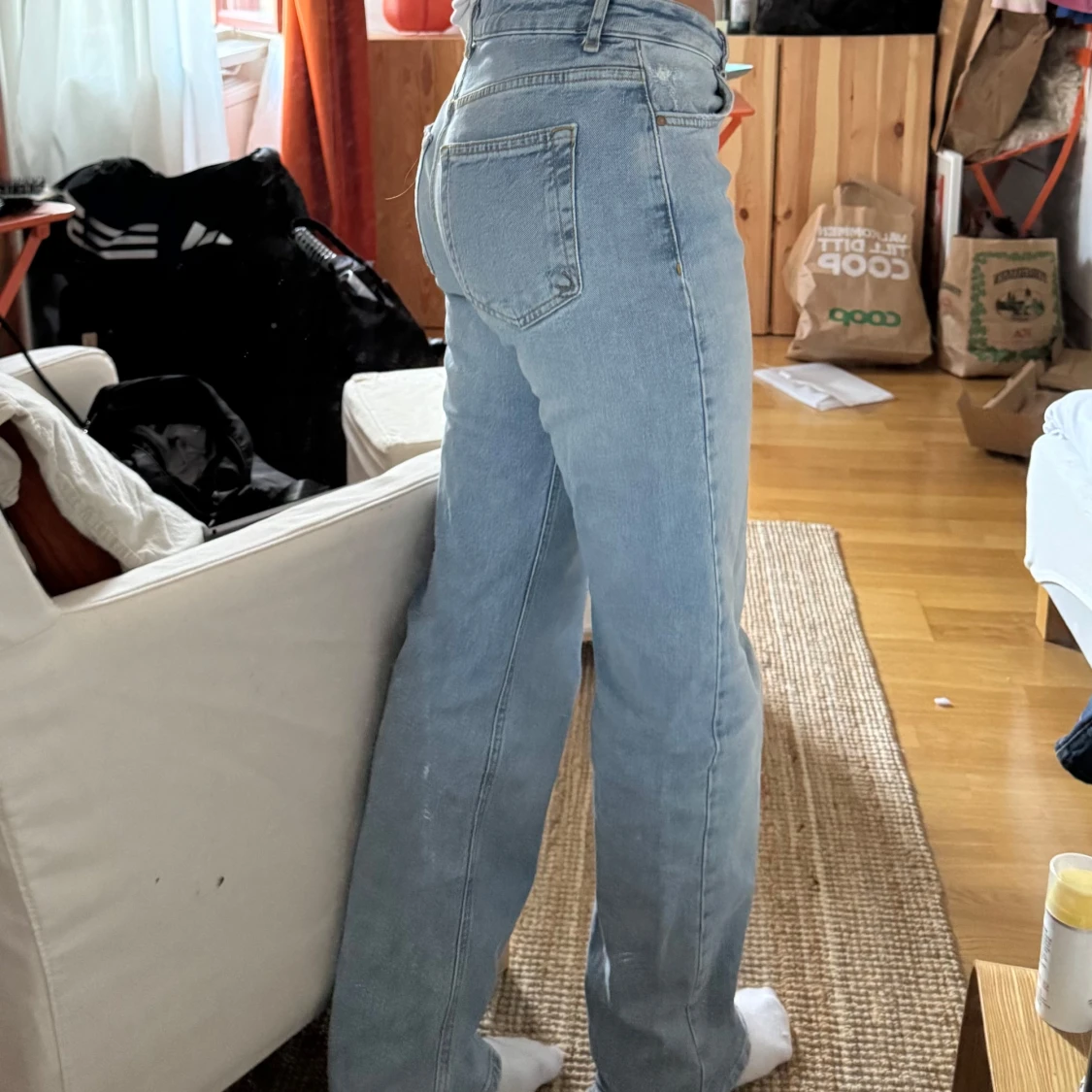 Ljusblåa raka jeans med hög midja - 2