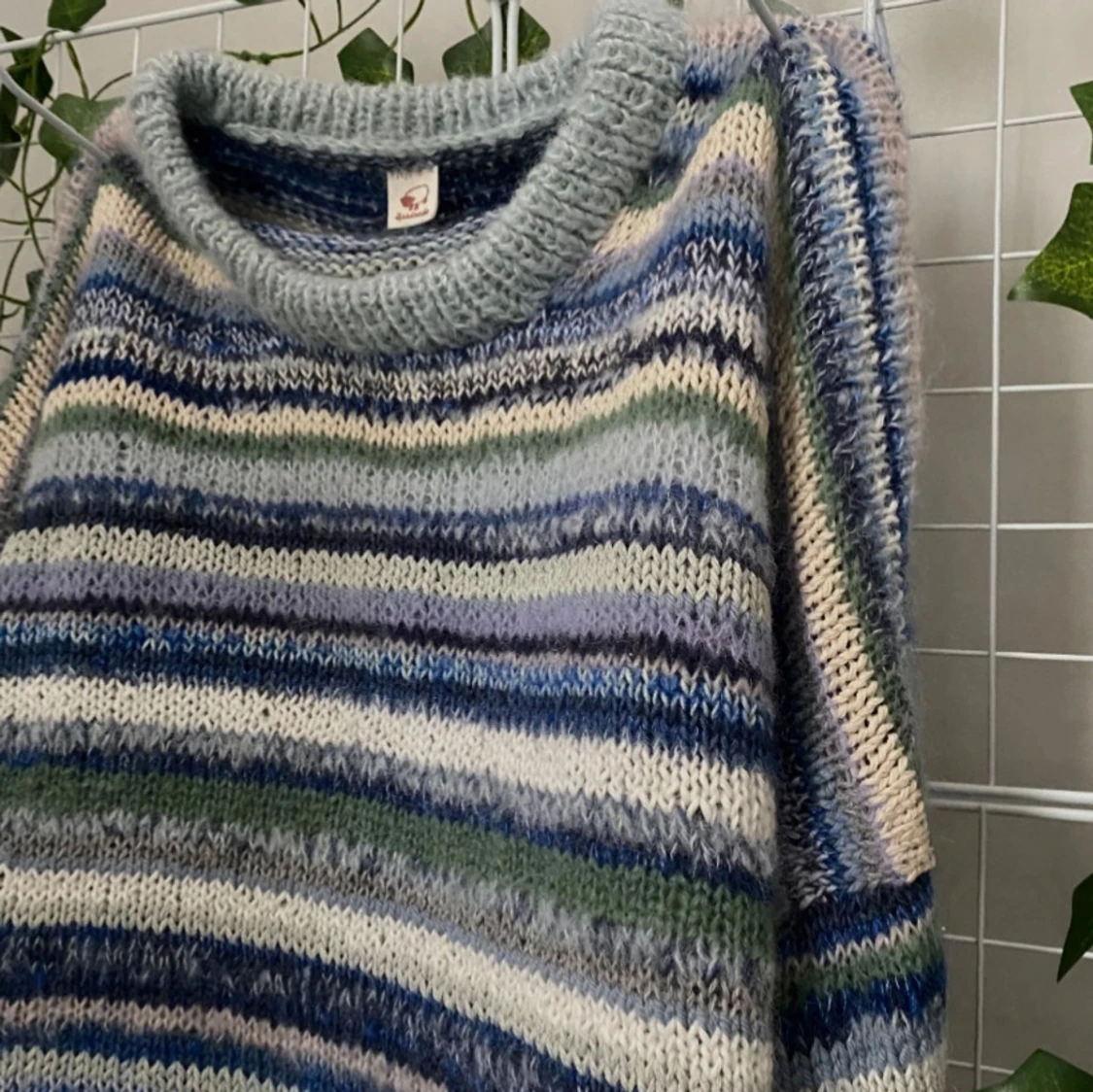 Scrap yarn sweater 