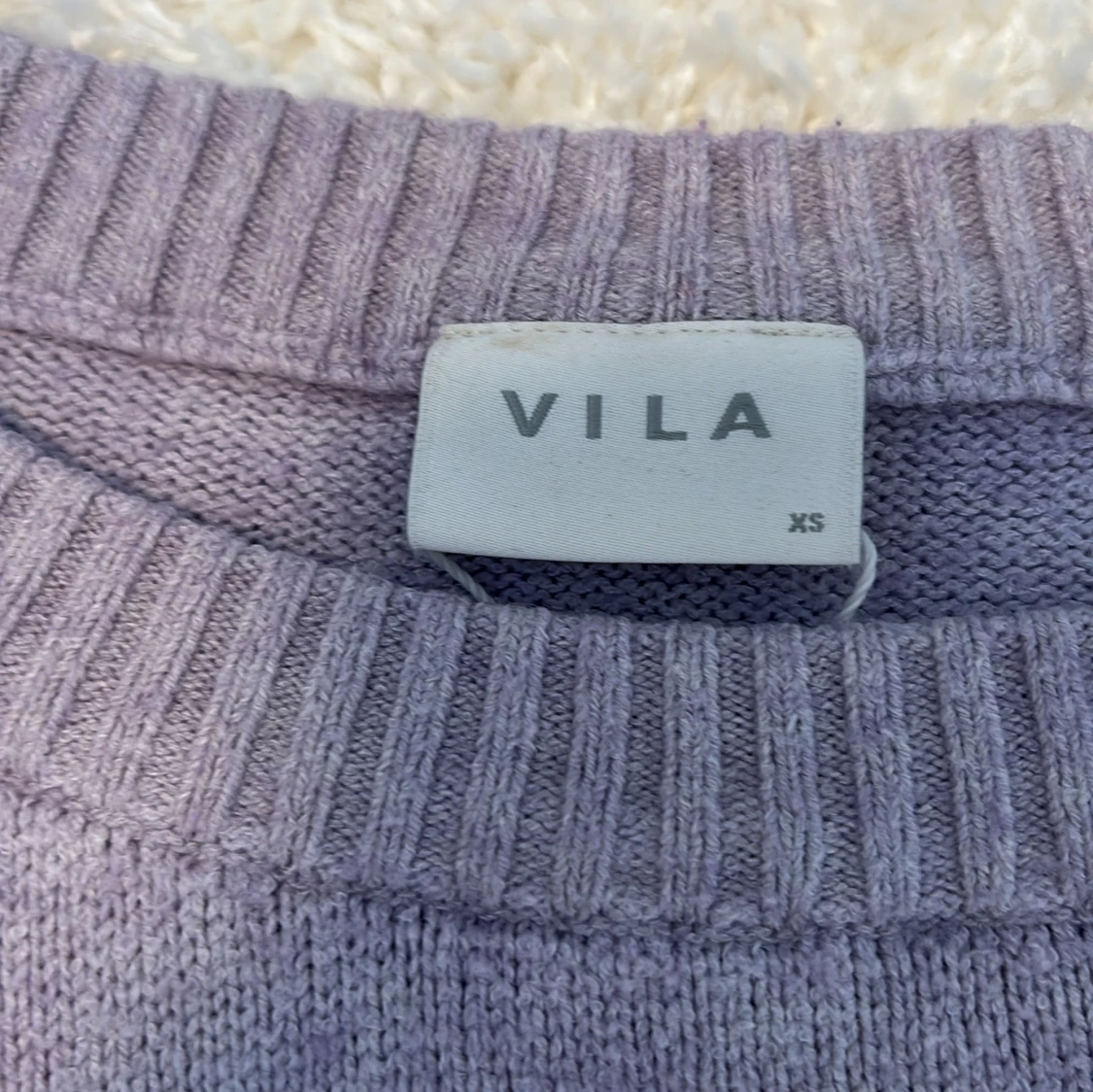 Ljuslila stickad tröja från Vila - 1