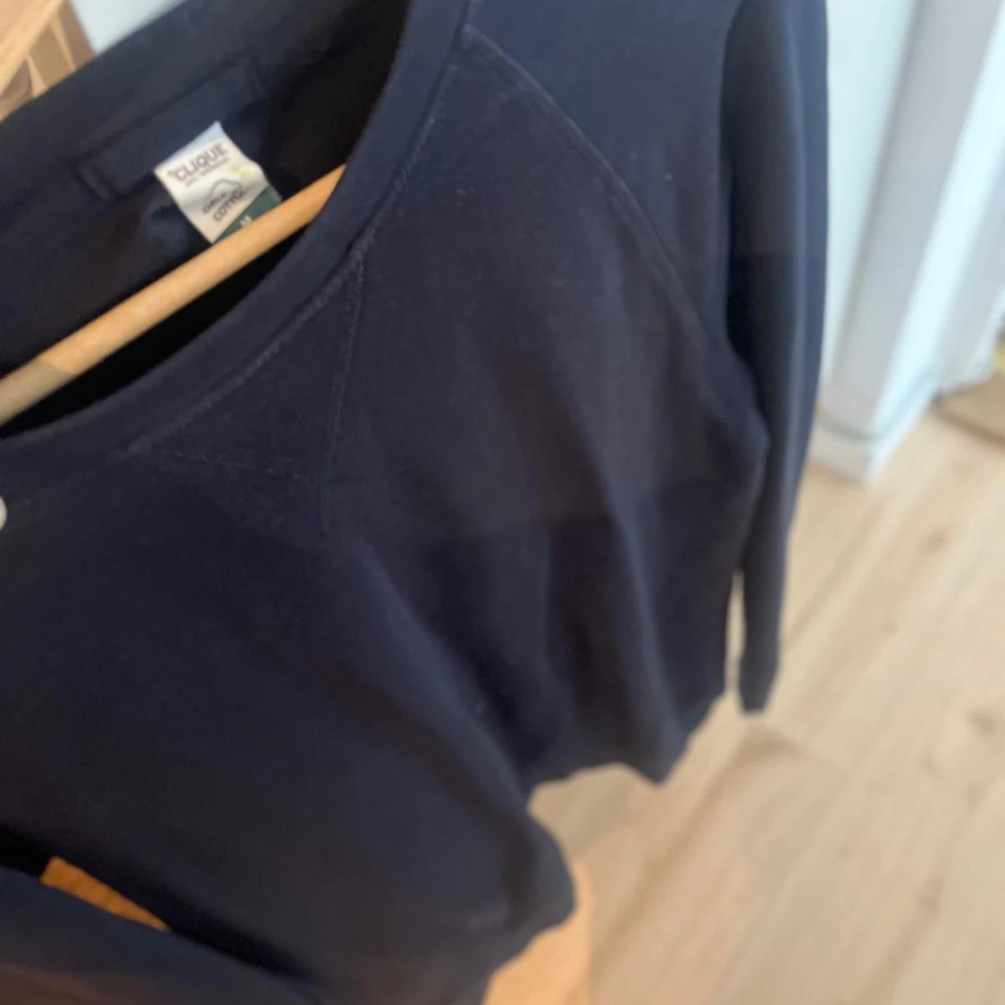 Mörkblå sweatshirt från Clique - 2