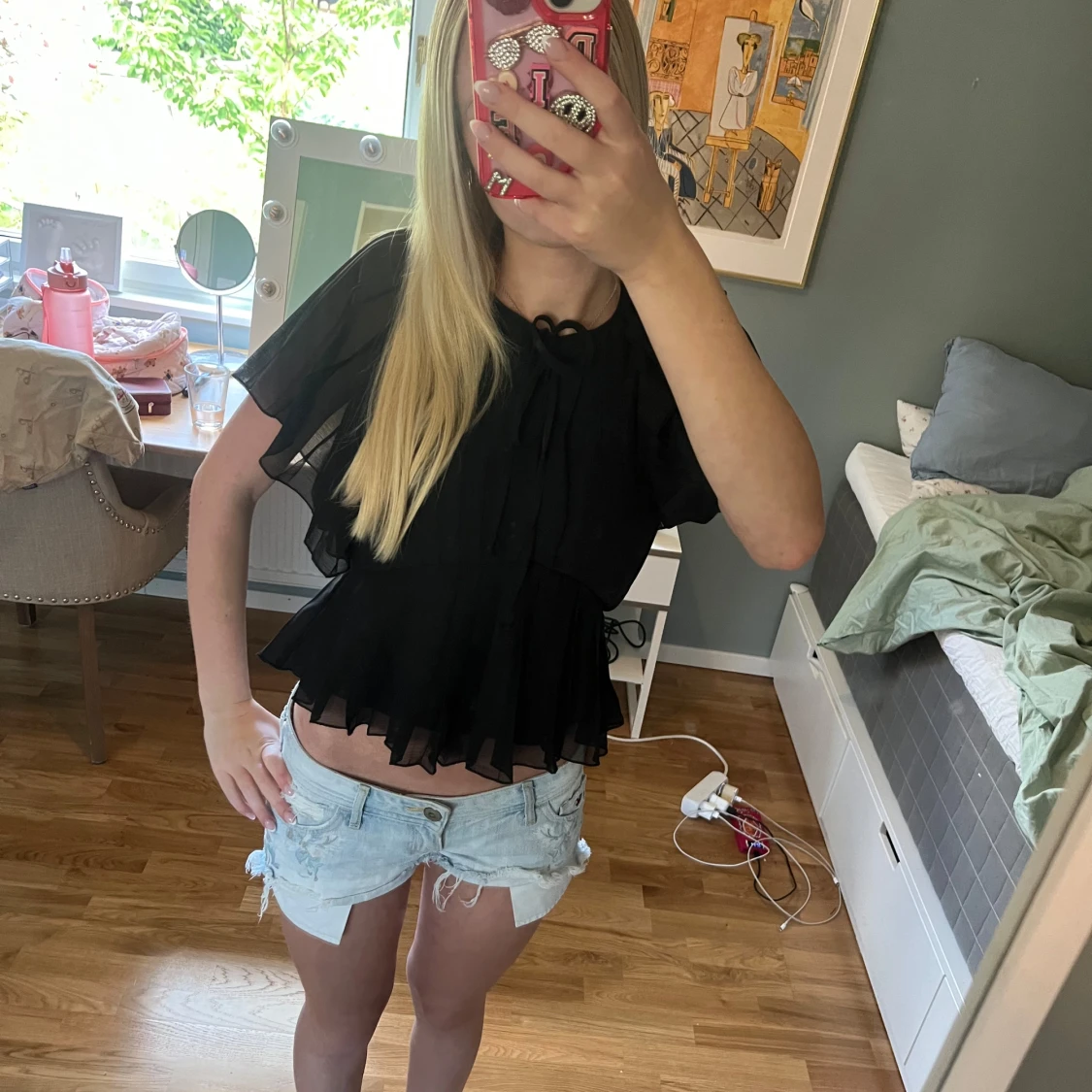 Jättesnygg svart blus