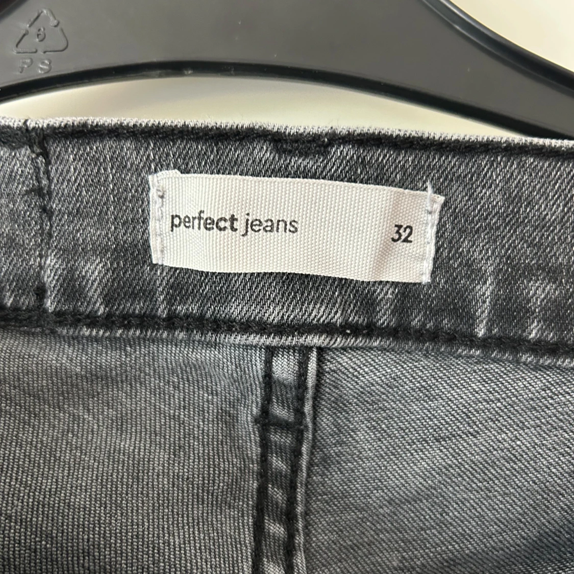 Grå bootcut jeans från Perfect Jeans - 3