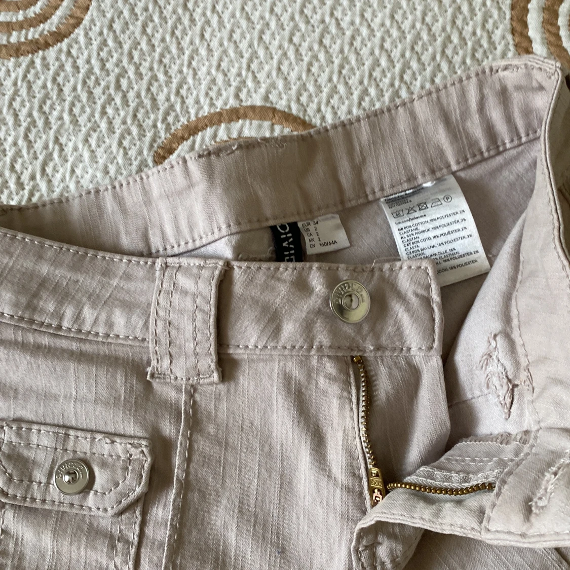 H&M trend Beige bootcut byxor  - 3