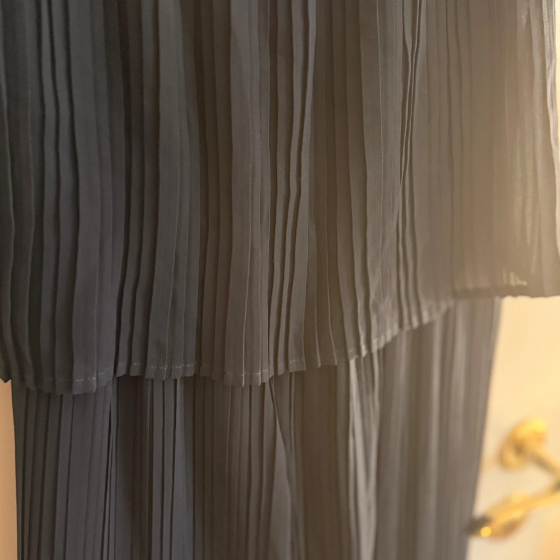 Mörkblå plisserad byxdress från ICHI - 3