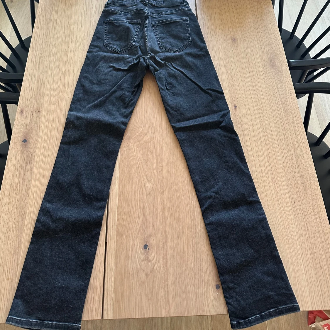 Svarta Jeans från Zara - 1