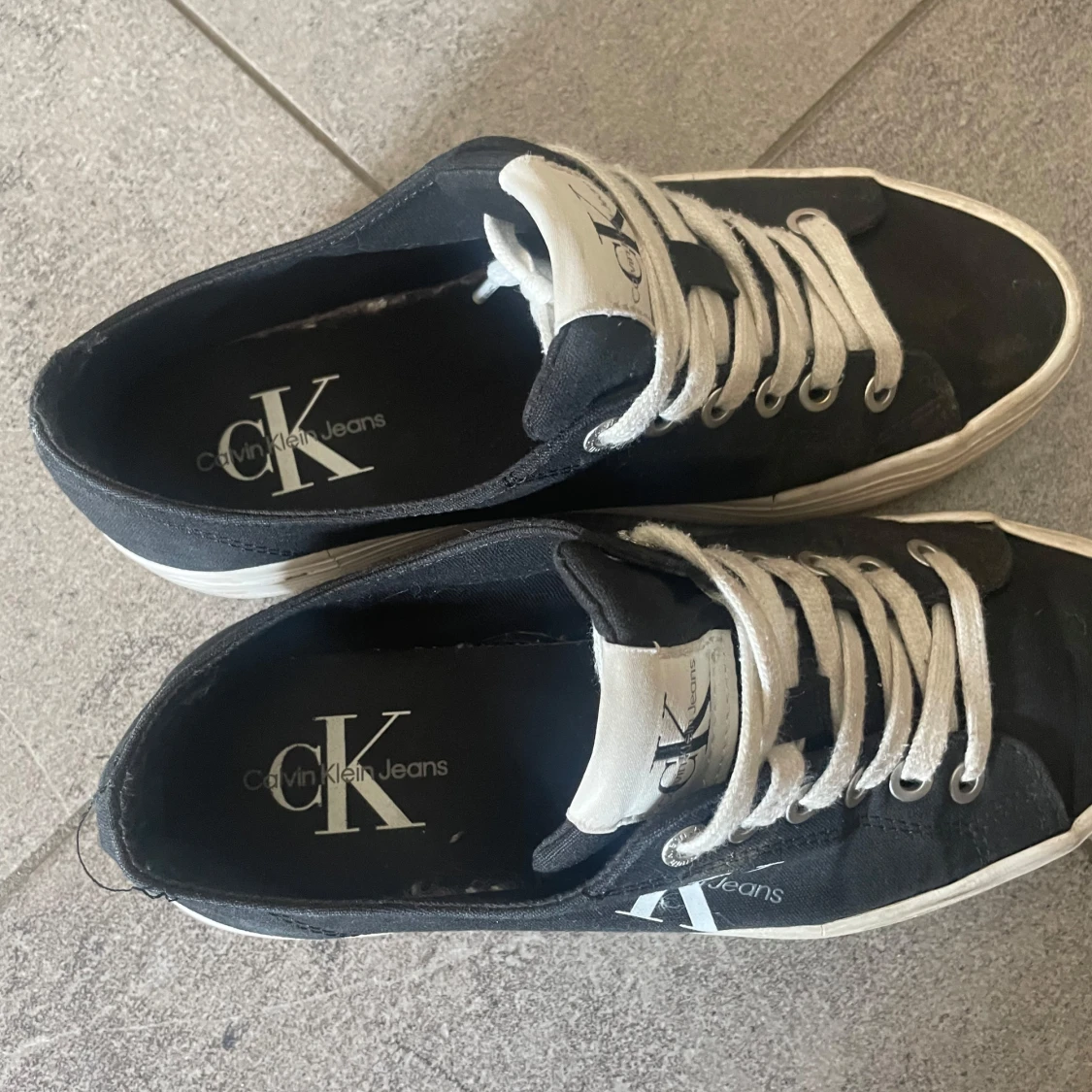 Svarta sneakers från Calvin Klein Jeans