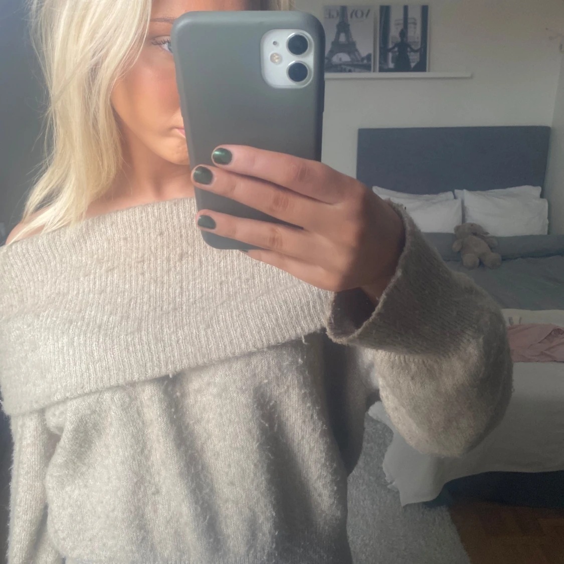 Beige offshoulder stickad tröja - 3