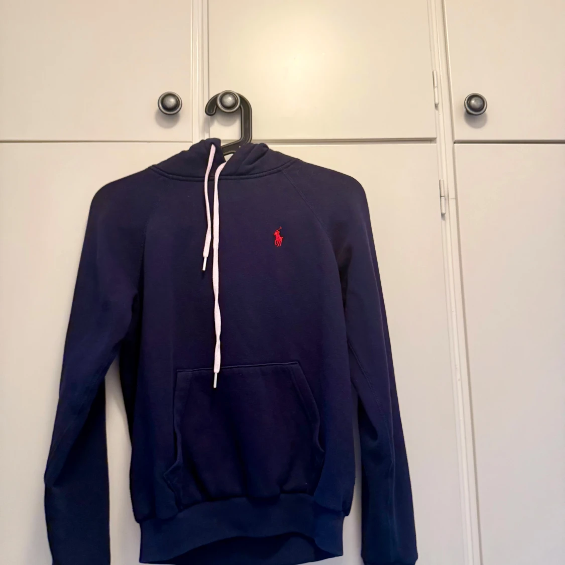 Mörkblå hoodie från Polo Ralph Lauren