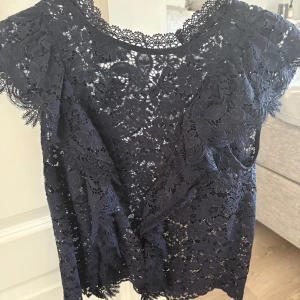 Zara blus - Snygg trendig Zara blus, endast testad!