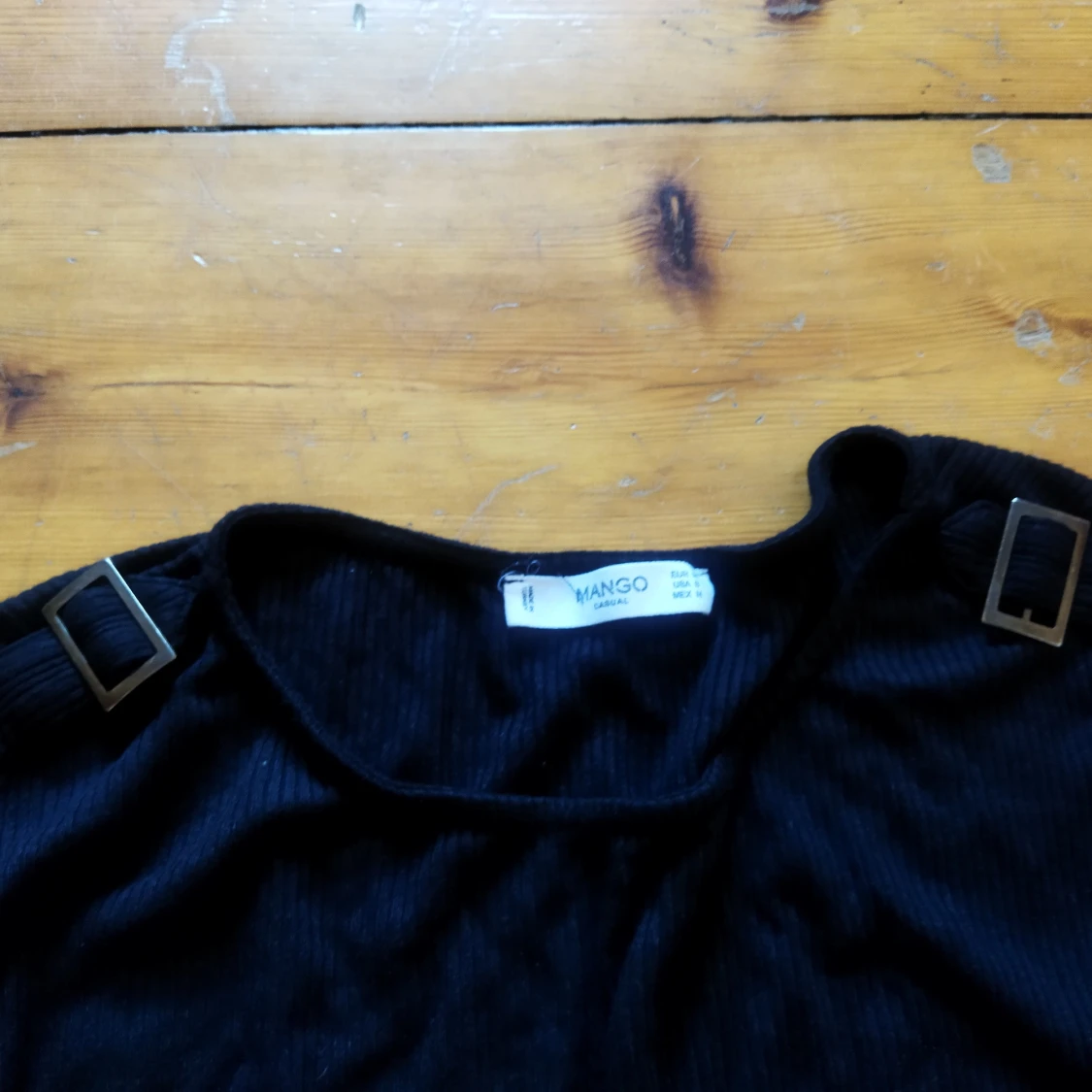 Svart långärmad topp från Mango - 1