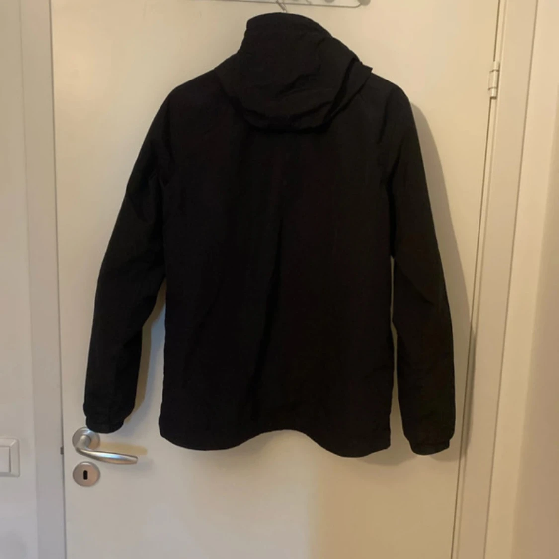 Svart jacka från Lyle & Scott - 1