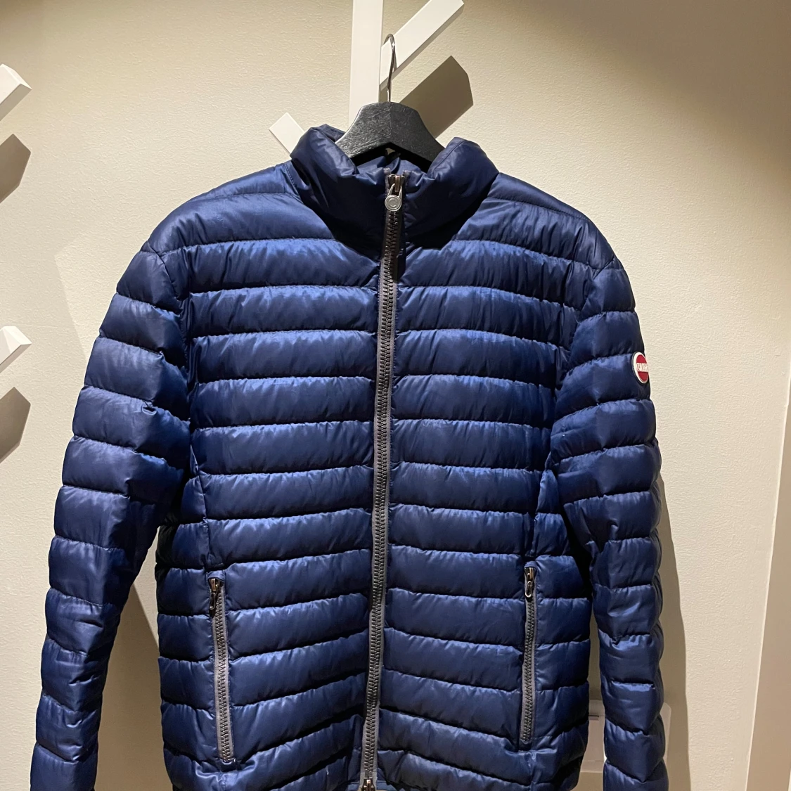 Blå dunjacka från Colmar