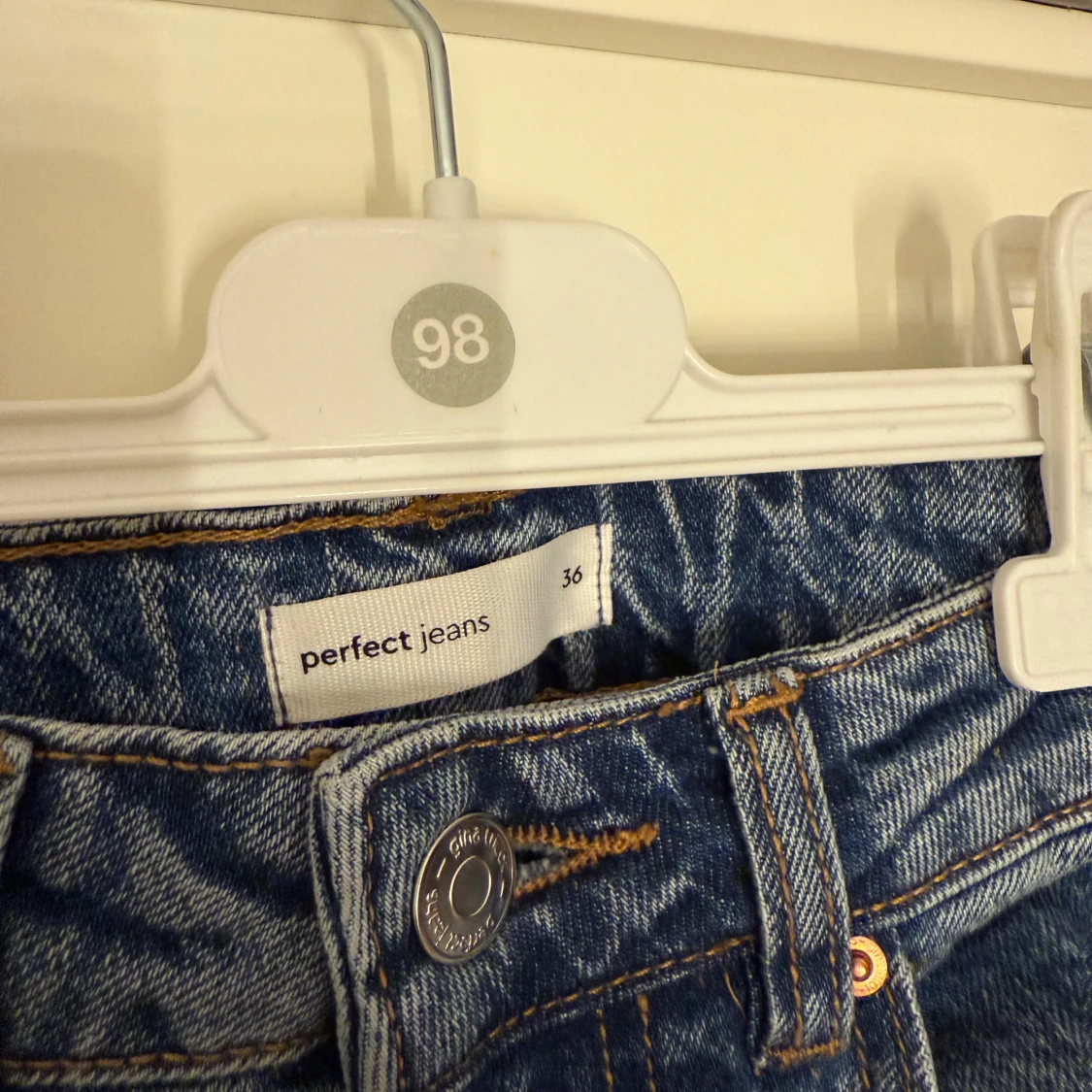 Blå jeans från Gina Perfect Jeans - 1