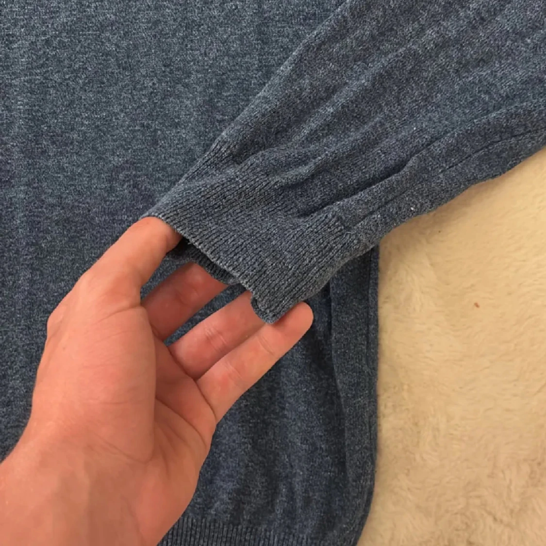 Blå stickad tröja från Oscar Jacobson - 3