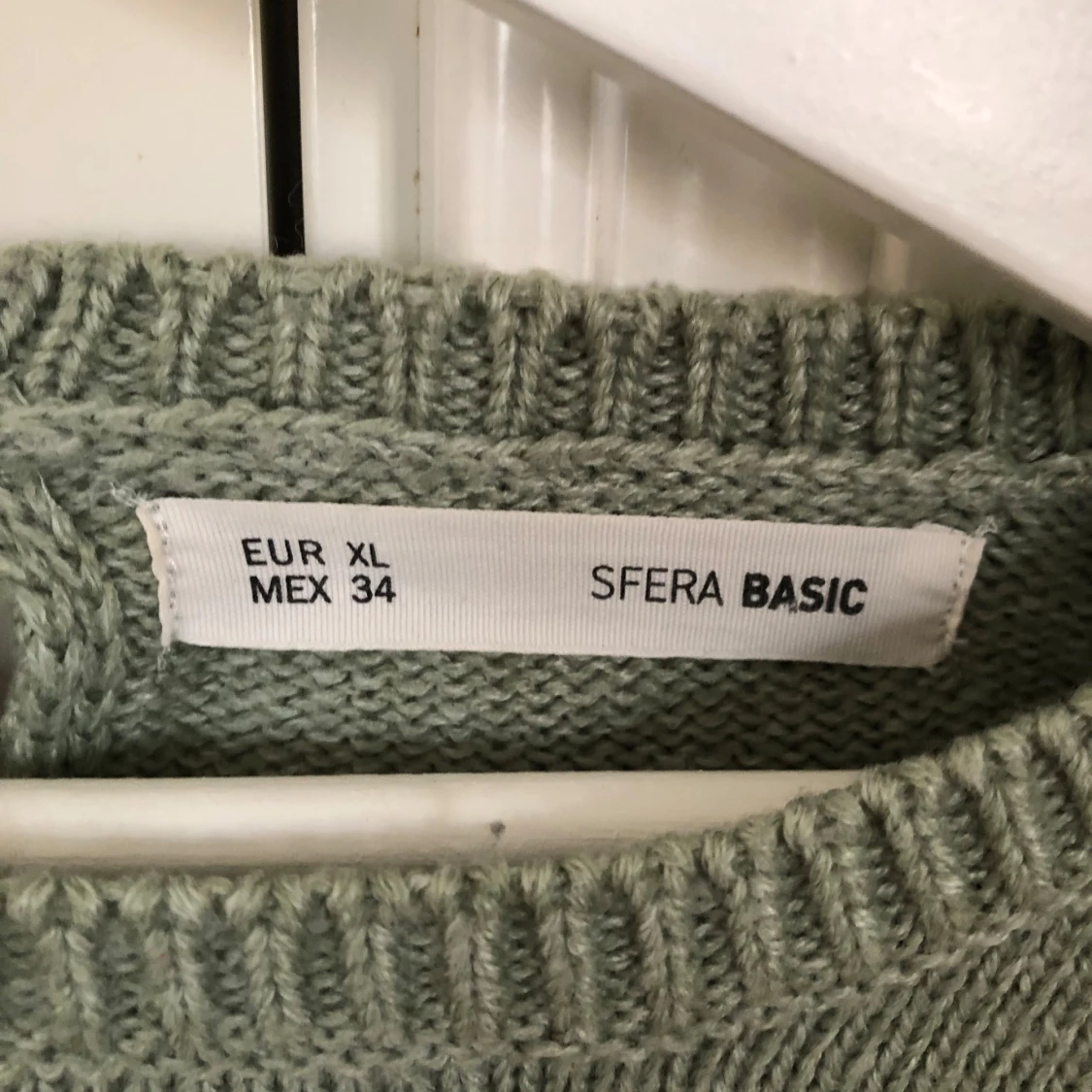 Grön stickad tröja från Sfera Basic - 2