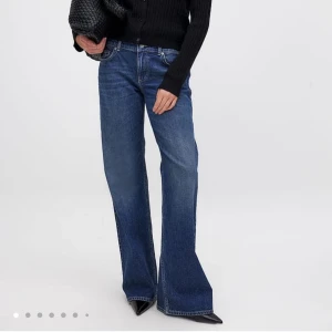 Blå bootcut jeans nakd  - Snygga blå bootcut jeans från nakd använda 2 gånger 