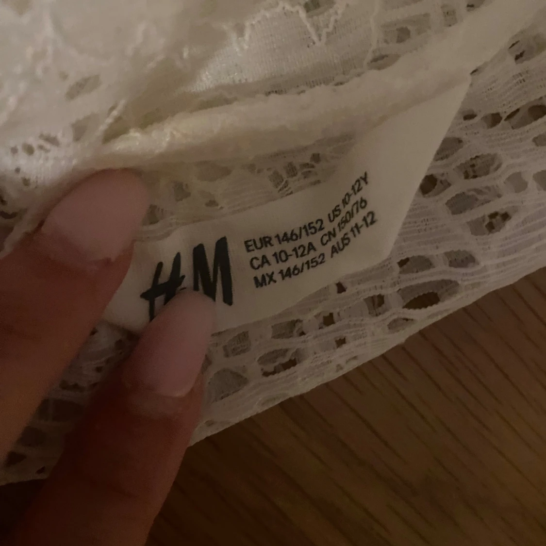 Vit spetsblus från H&M - 2