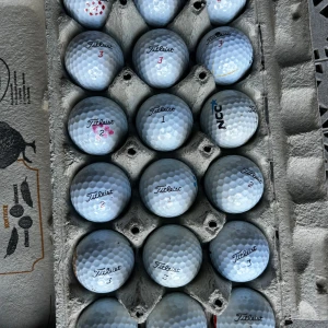 Titleist bollar  - 6 Titleist nxt tour bollar 6 true feel bollar  6 tour soft bollar   Pris kan diskuteras vid snabb affär
