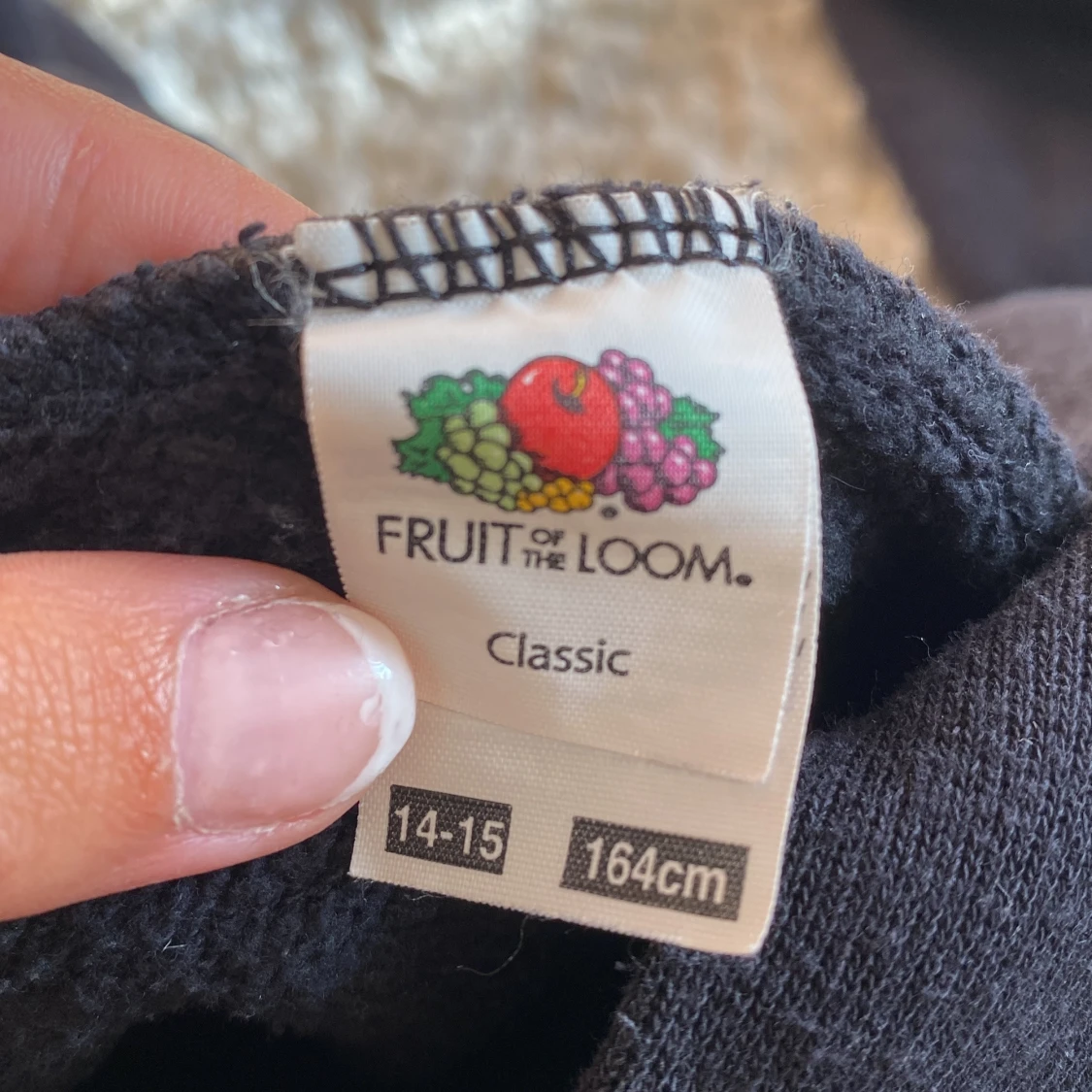 Svart Billie Eilish hoodie Fruit of the Loom - 2